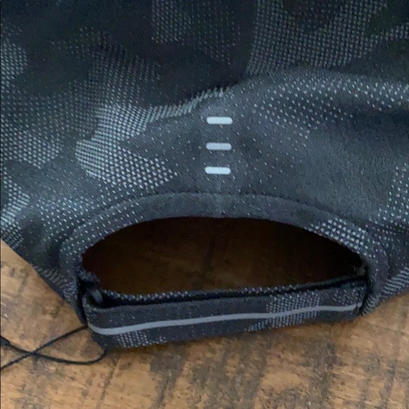 Lululemon Men’s Fast and Free Run Hat - Picture 9 of 9